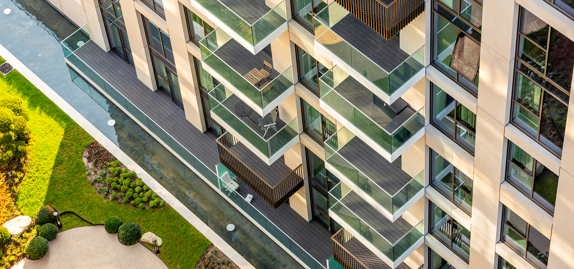 Vista Aluminium Balcony Decking Installed at London Dock Blocks - Decking by MyDek