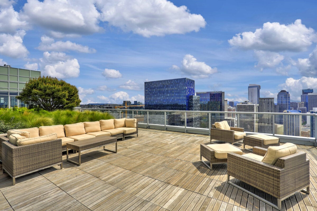 Preventing Paving Wind Uplift on Balconies and Terraces